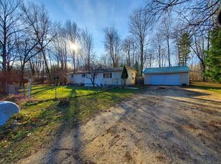 2871 N Athey Ave, Harrison, MI 48625