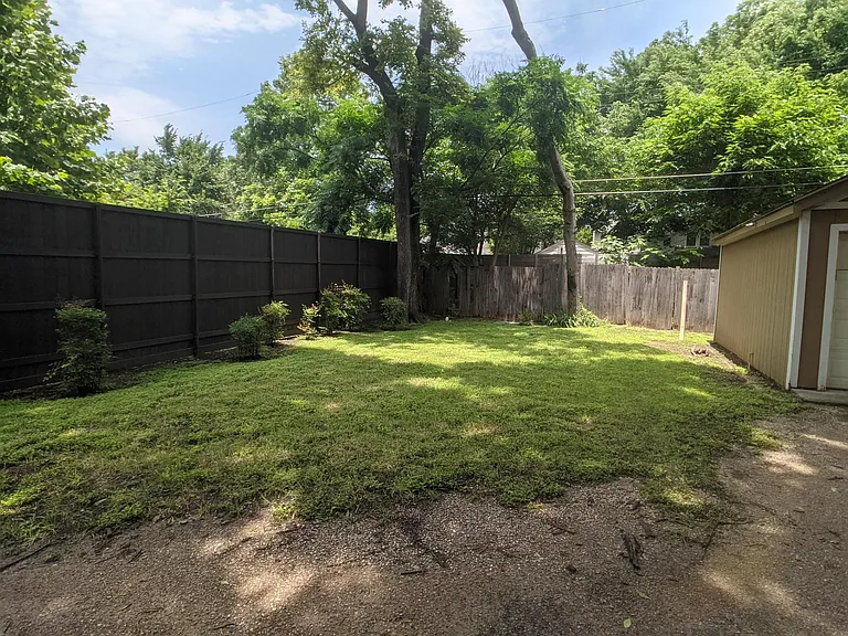 6333 Goliad Ave — Photo 10