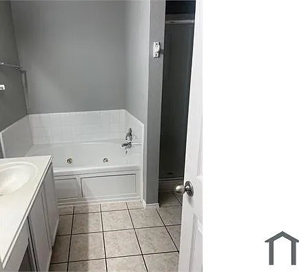 1538 Thornhill Ln — Photo 11
