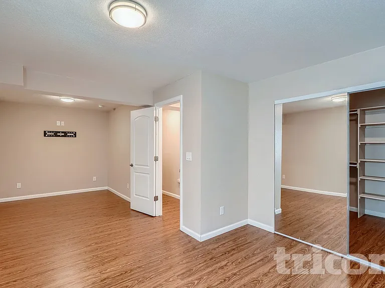20430 E Bellewood Pl — Photo 4