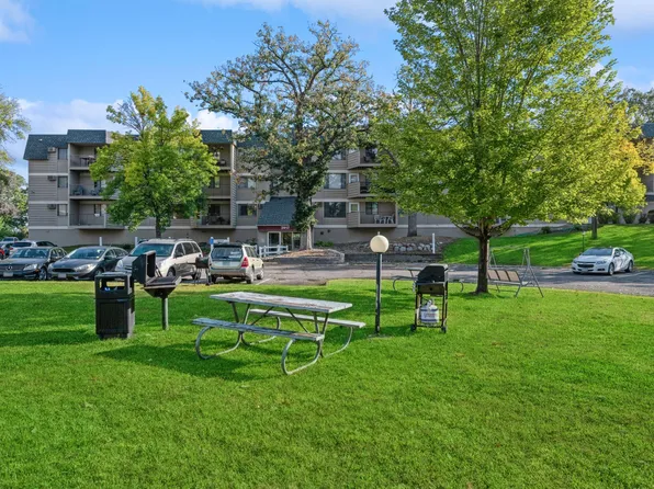 3917 Heritage Hills Dr APT 109, Bloomington, MN 55437