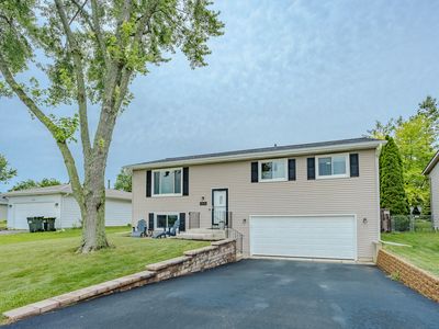 1515 Jefferson St, Lake In The Hills, IL, 60156