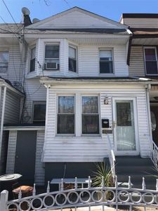94-14 75th St, Ozone Park, NY, 11416