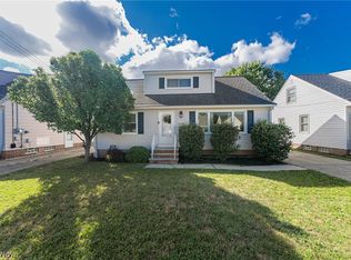 30022 Warren Rd, Wickliffe, OH 44092