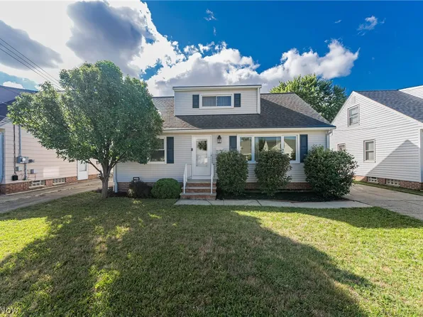 30022 Warren Rd, Wickliffe, OH 44092