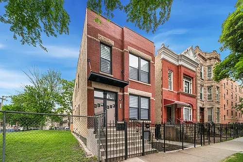 1137 N Francisco Ave #2 Photo 1