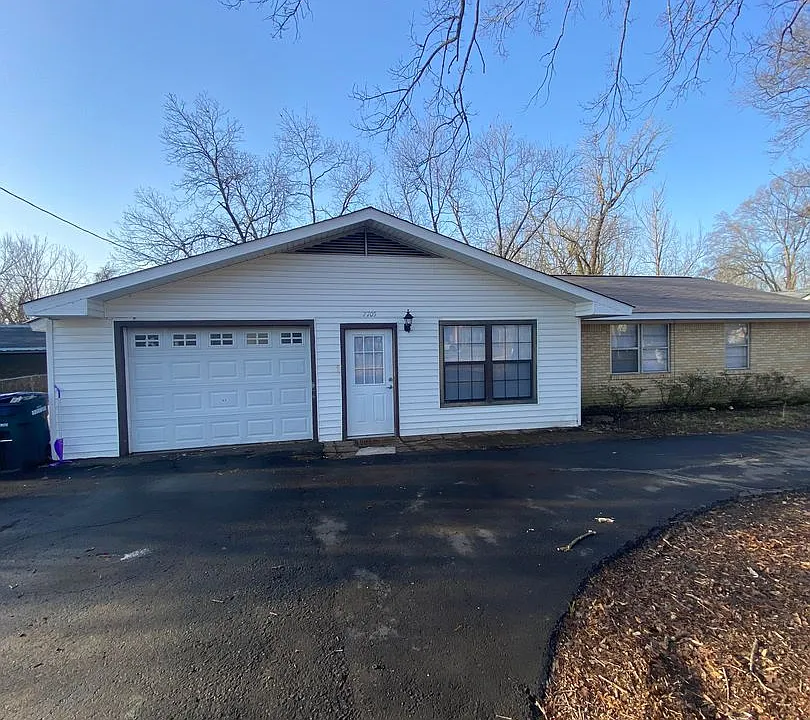 7705 Jacksonville Cutoff Rd #1