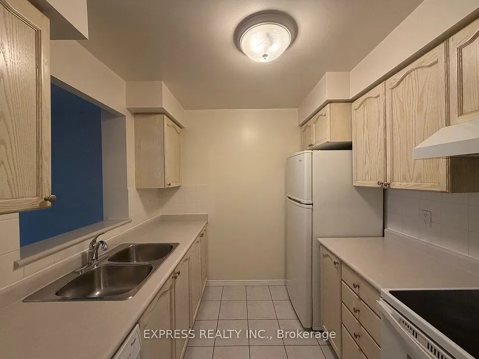 29 Pemberton Ave #1505