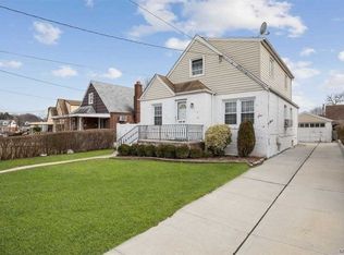 238-56 116th Ave, Elmont, NY 11003