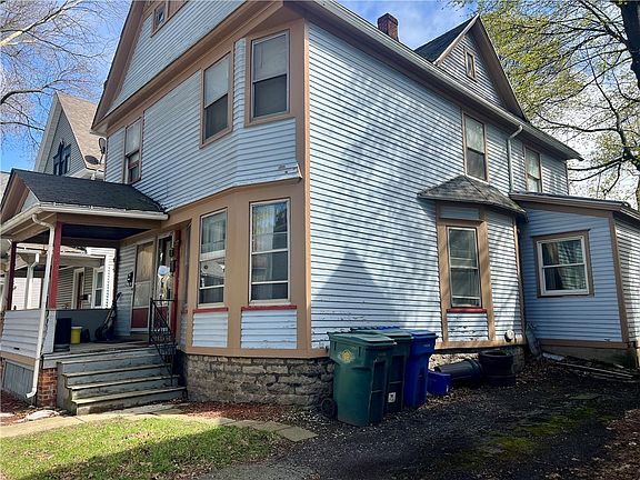 2nd image of 237 Richard St