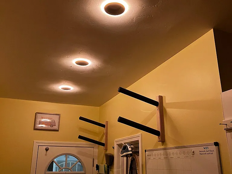Night light settings in entry way
