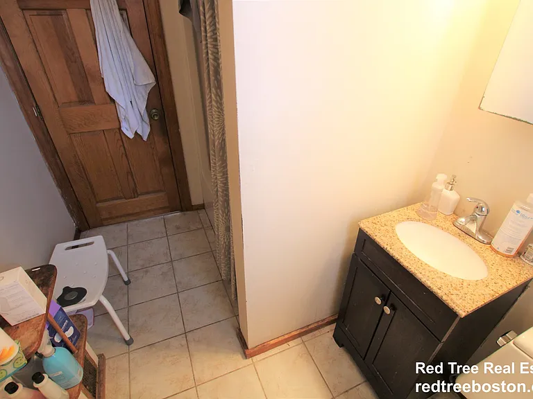 16 Rossmore Rd #2 — Photo 6