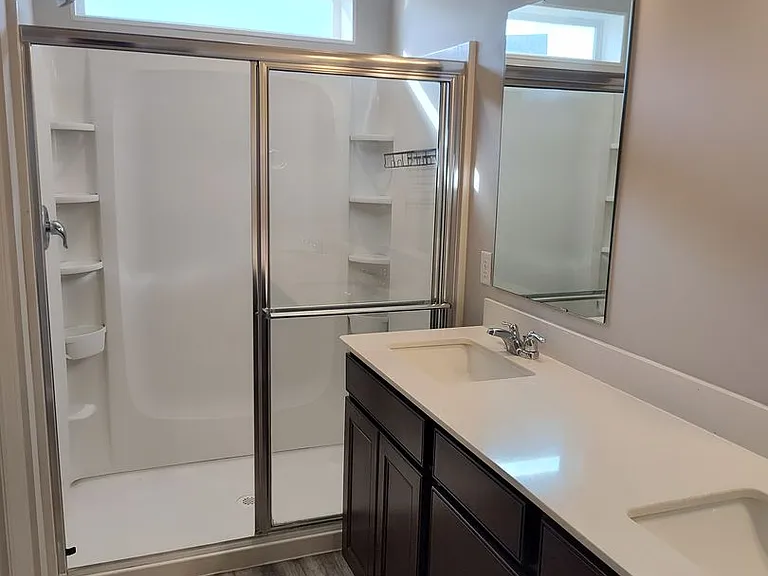 5236 Hampton St NE — Photo 16
