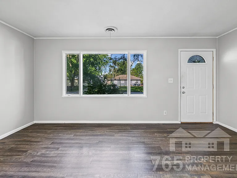 2533 Edgelea Dr — Photo 6