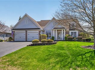 17 Sanibel Dr, Fairport, NY 14450