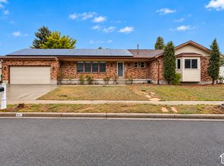 1947 E Viscounti Dr S, Sandy, UT 84093