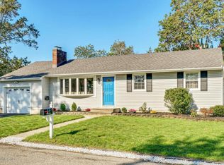 524 Seaman Ave, Beachwood, NJ 08722