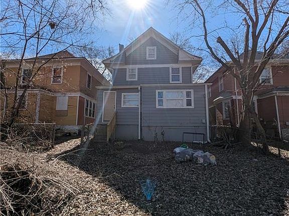 4th image of 3216 Lockridge Ave