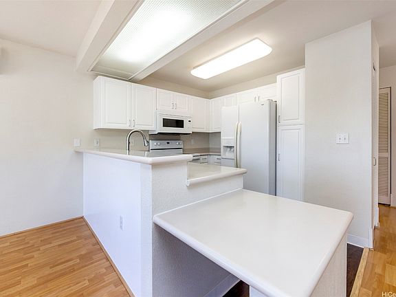5th image of 92-1483 Aliinui Dr #30B