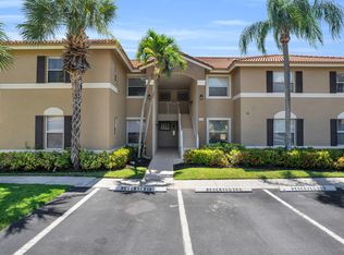 6560 Huntington Lakes Cir #1, Naples, FL 34119