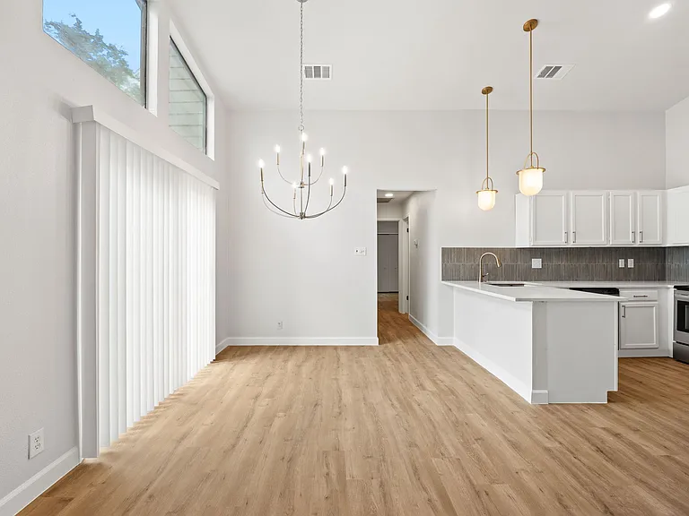 13019 Brook Garden Ln — Photo 6
