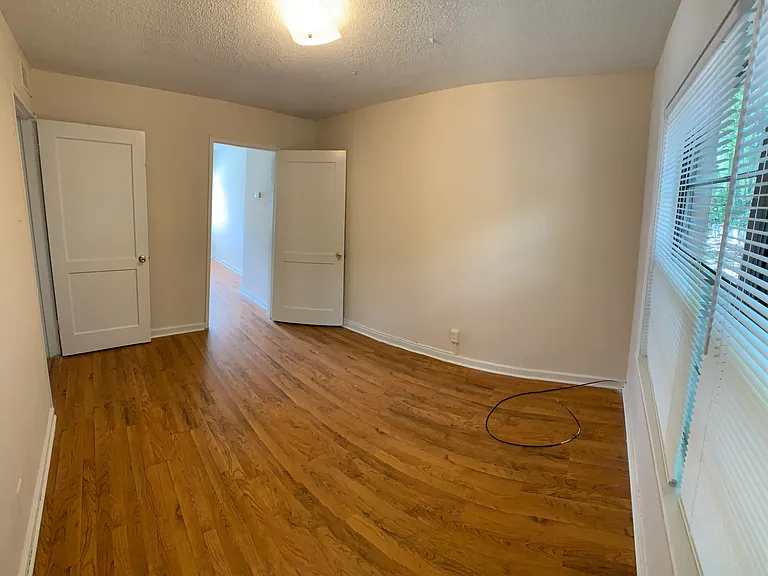 1683 Valley Ave — Photo 17