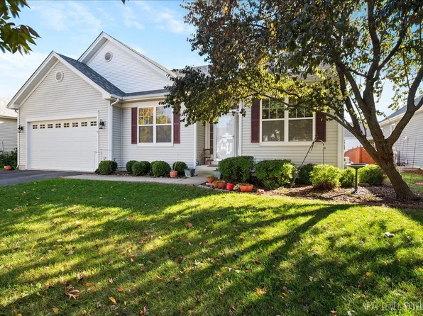 712 Bohannon Cir W, Oswego, IL 60543