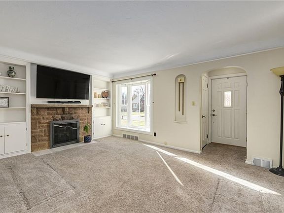 4th image of 4187 W 226th St