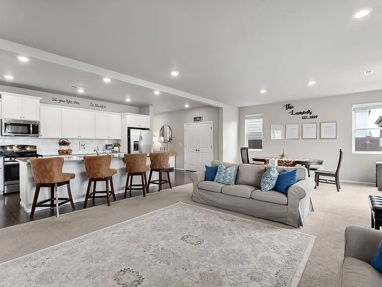 3273 Hanna Dr NE — Photo 13