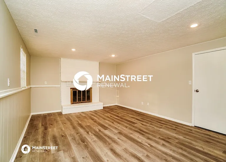 6710 Skywae Dr — Photo 5