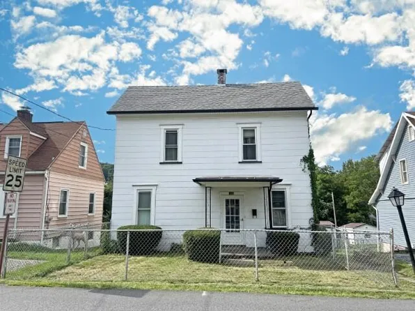 1222 Penrod St, Johnstown, PA 15902