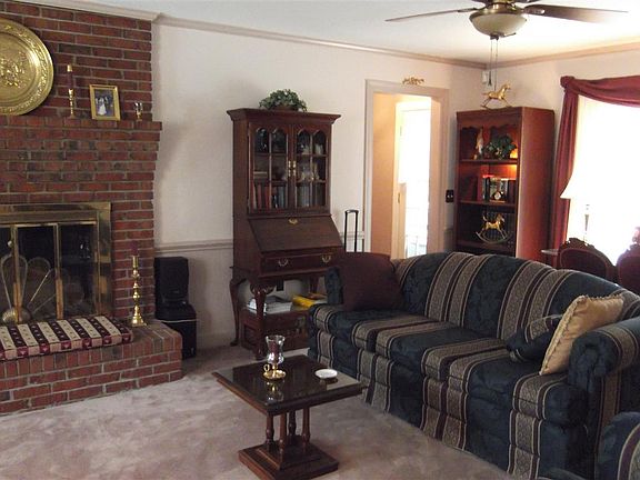 5th image of 116 Aldersgate Dr