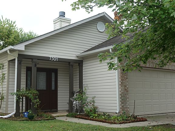 3rd image of 7301 Parklake Pl