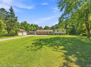 13739 Yale Rd, Yale, MI 48097