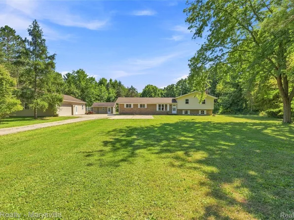 13739 Yale Rd, Yale, MI 48097