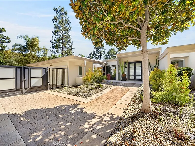 1625 Loma Vista Dr — Photo 47