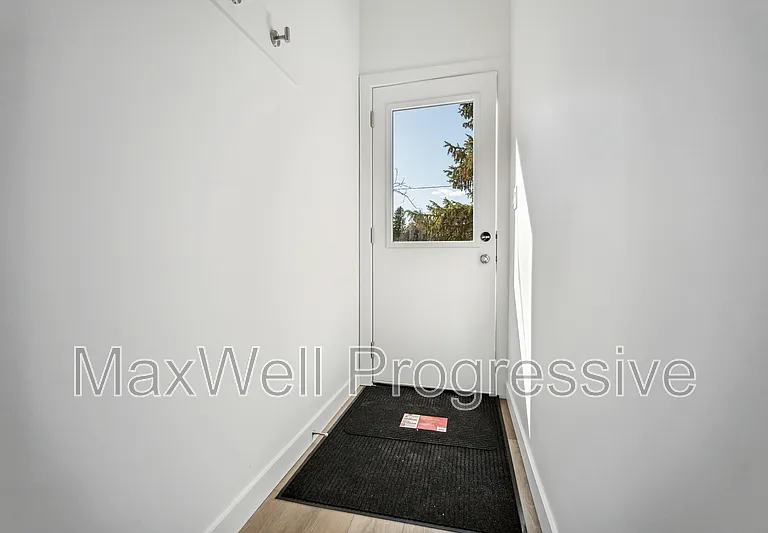 10427 70th Ave NW #1 — Photo 3