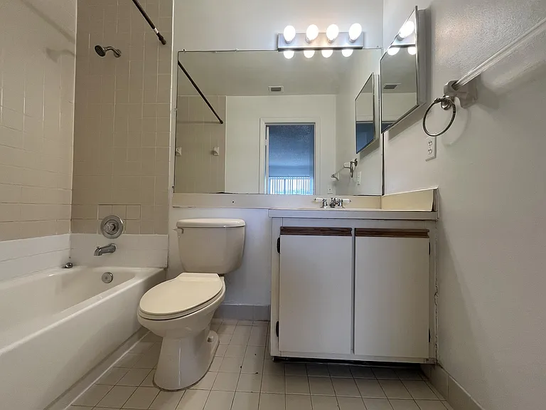 5200 NW 31st St #C53 — Photo 16