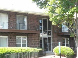 16647 Chesterfield Grove Ct STE 110, Chesterfield, MO 63005