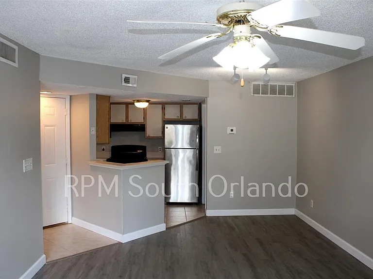 1908 Lake Atriums Cir #6 — Photo 8