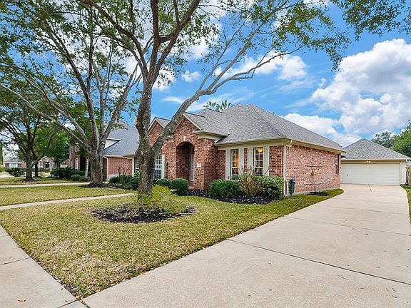 2nd image of 4211 Lake Terrace Ct