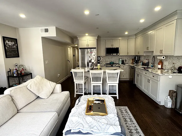 303 Silver St #1 — Photo 9