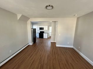 27 Wakefield St, West Warwick, RI 02893