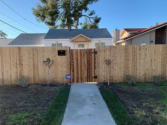 2nd image of 22014 Covello St