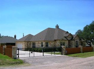 115 W Bluebriar Dr, Granite Shls, TX 78654