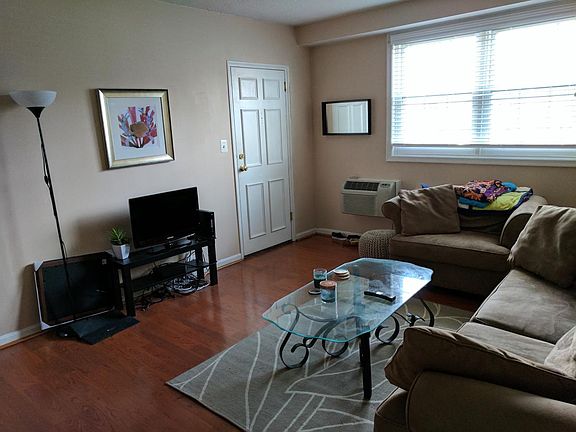 Living room 2