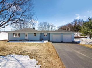 7425 Forest Lodge Rd, Traverse City, MI 49685