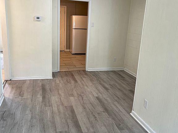 5th image of 313 Potts Dr #G