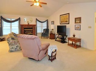 14 London Ct, O'Fallon, MO 63366