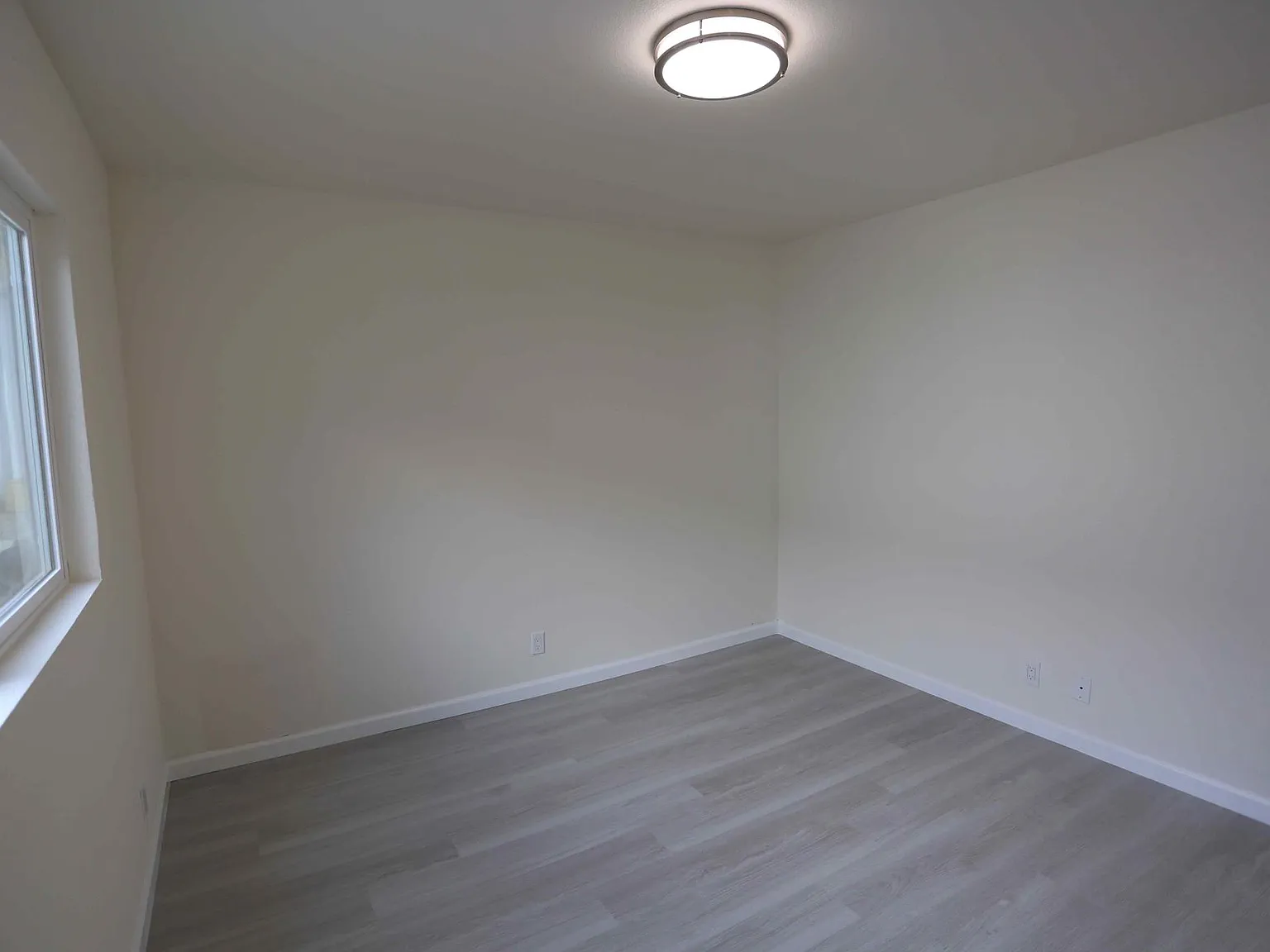 1 bed, 500 sqft, $1,895 — Photo 4
